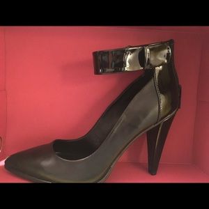 Kenneth Cole REACTION